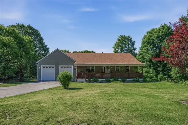 585 East Avenue, Burrillville, RI 02830