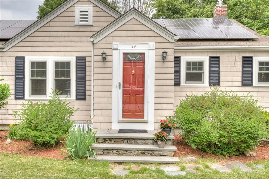 16 Evergreen Street, Barrington, RI 02806 - #2