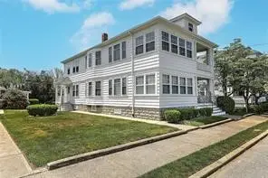 181 Saratoga Avenue, Pawtucket, RI 02861