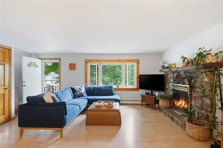 27 Royal Avenue, Cranston, RI 02920 - #2