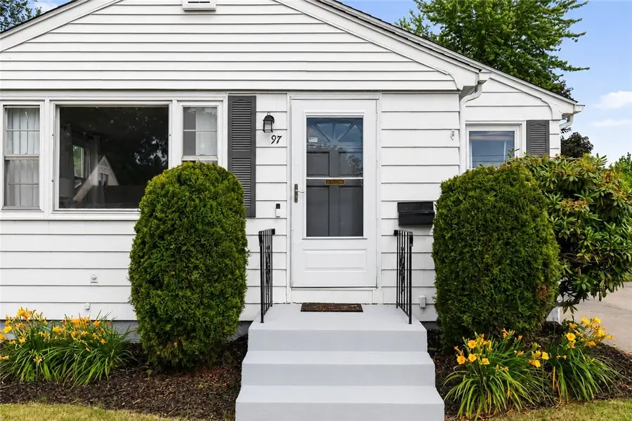 97 Victor Avenue, Johnston, RI 02919 - #2