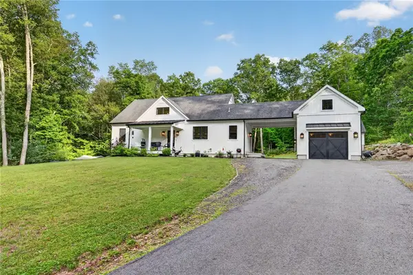 1425 Maple Valley Road, Coventry, RI 02816