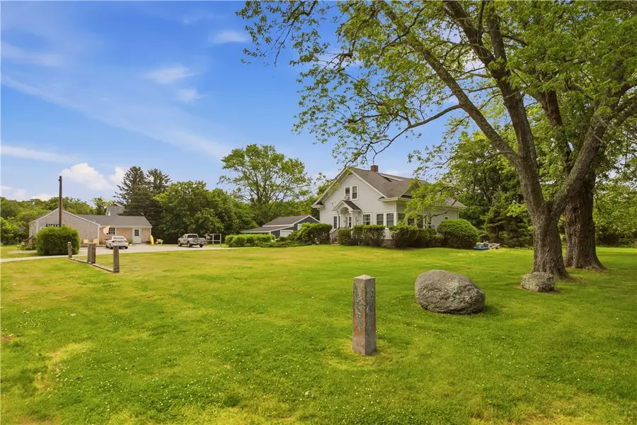 21 East Road, Tiverton, RI 02878 - #2