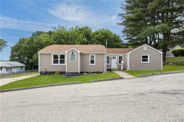 9 Emelia Street, Johnston, RI 02919