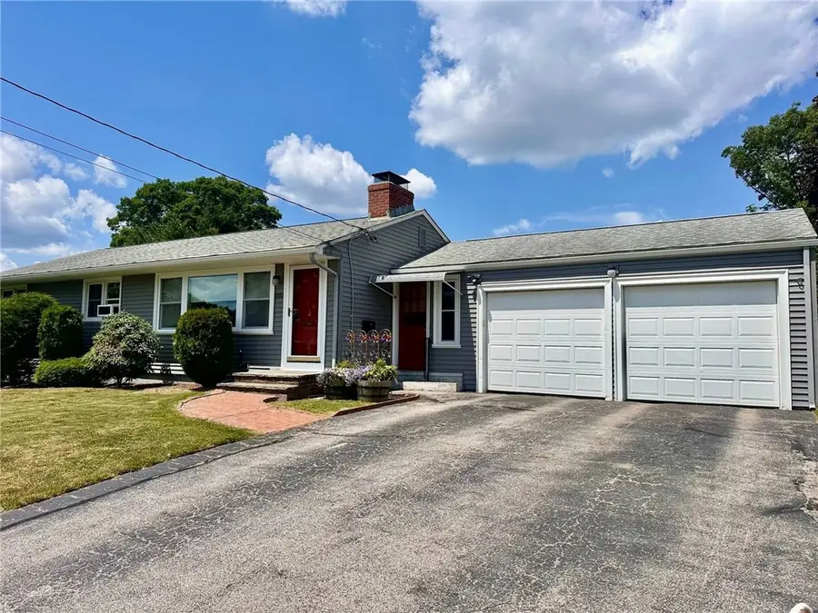 203 Garden Hills Drive, Cranston, RI 02920 - #2
