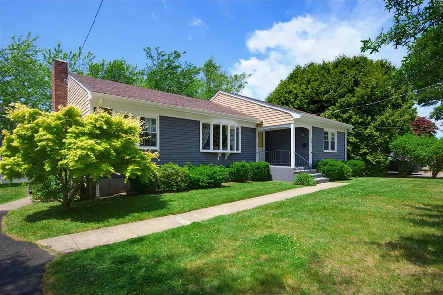 34 Foxhill Avenue, Bristol, RI 02809 - #2