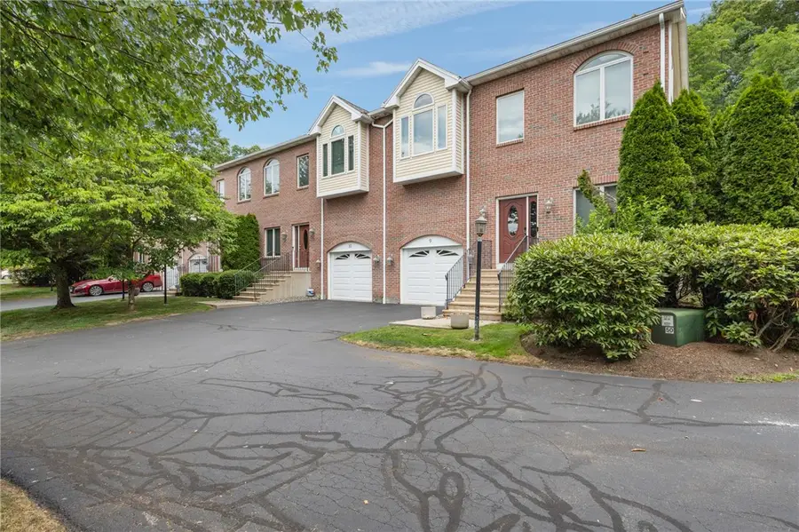 131 Fruit Hill Avenue #9, Providence, RI 02911 - #3
