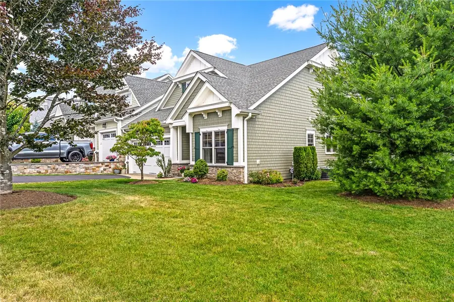 55 Travelers Court, East Greenwich, RI 02818 - #3