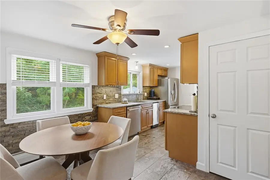 72 Fairweather Avenue, Cranston, RI 02910 - #3