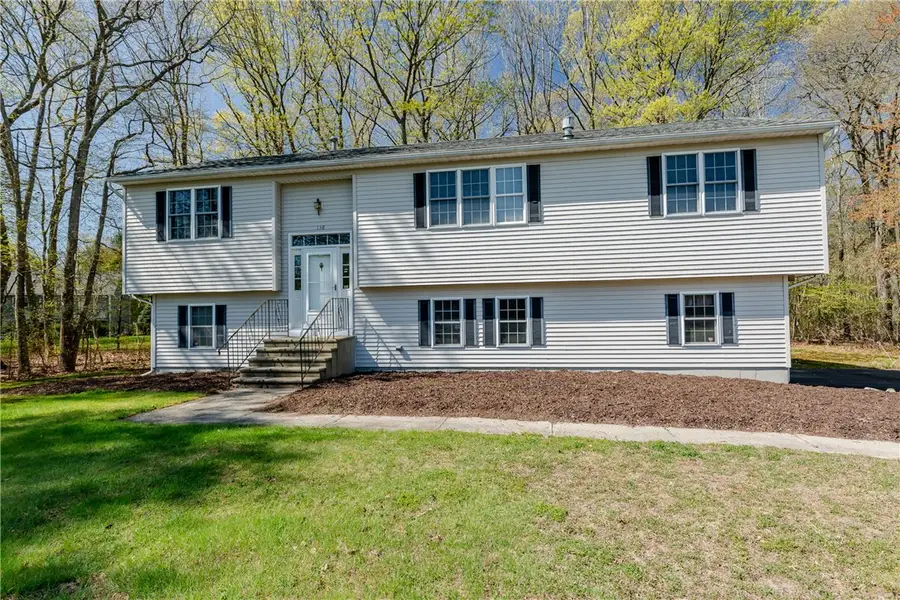 136 Hope Hill Terrace, Cranston, RI 02921 - #2