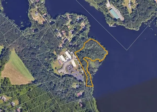 175 Log Road, Smithfield, RI 02917