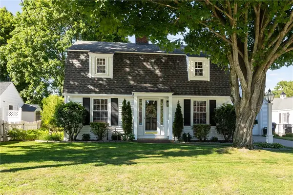 225 Greenwood Avenue, Warwick, RI 02886