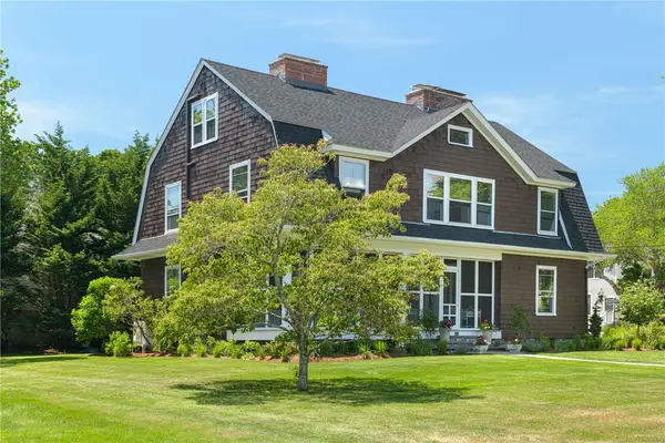 84 Rodman Street, Narragansett, RI 02882