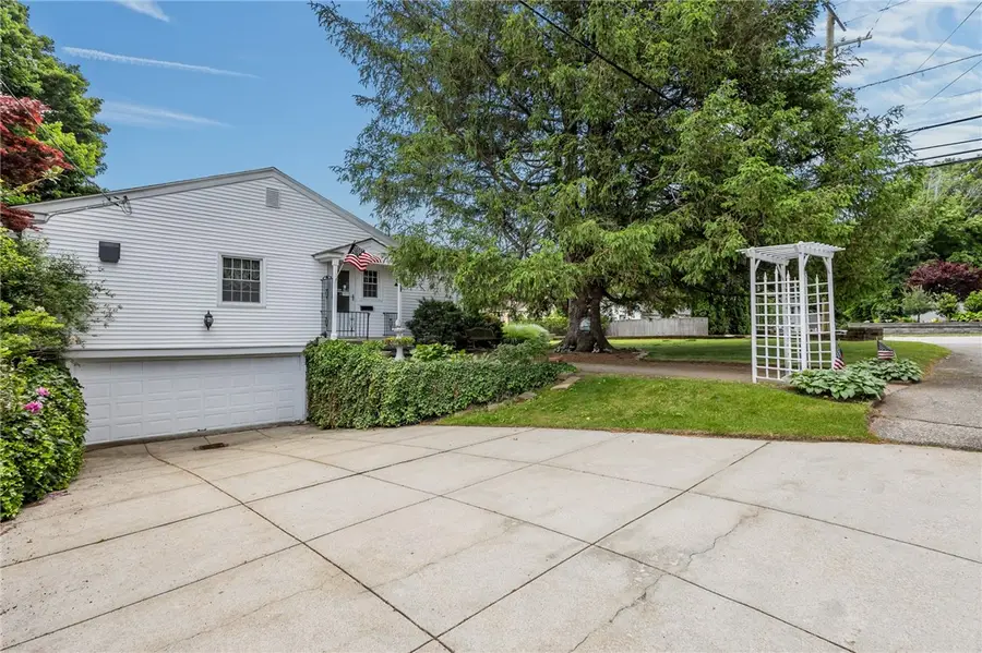 963 Hartford Avenue, Johnston, RI 02919 - #3