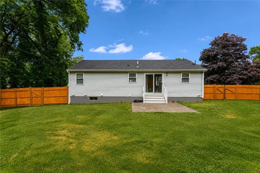 117 Elizabeth Avenue, North Smithfield, RI 02896 - #2