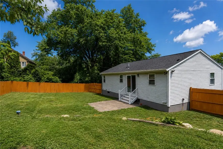 117 Elizabeth Avenue, North Smithfield, RI 02896 - #3