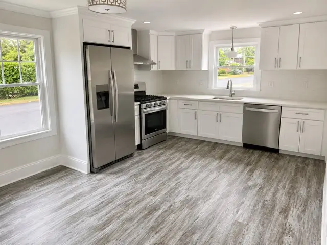 49 Metropolitan Park Drive, Riverside, RI 02915 - #2