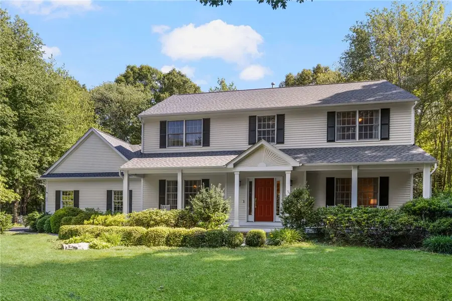 11 Prides Crossing Lane, Saunderstown, RI 02874 - #2