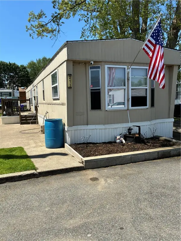 245 Manton Street, Pawtucket, RI 02861