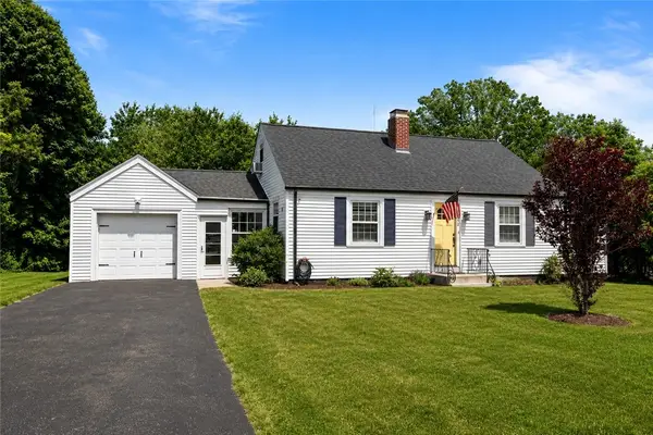 1472 Wampanoag Trail, East Providence, RI 02915