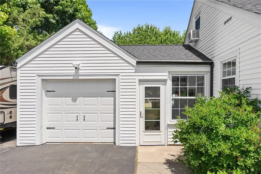 1472 Wampanoag Trail, Riverside, RI 02915 - #3