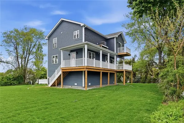 60 Bloor Street, Warwick, RI 02889