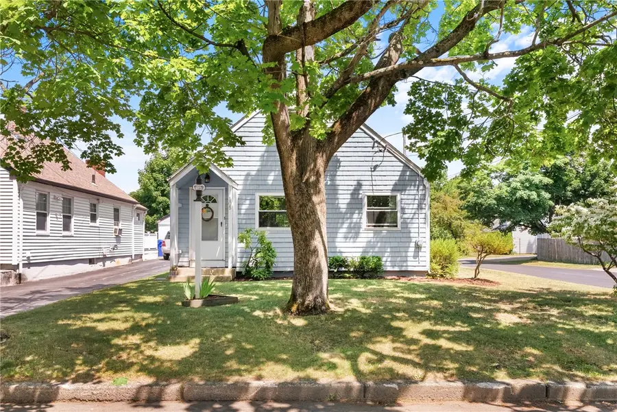 105 Ballston Avenue, Pawtucket, RI 02861 - #2