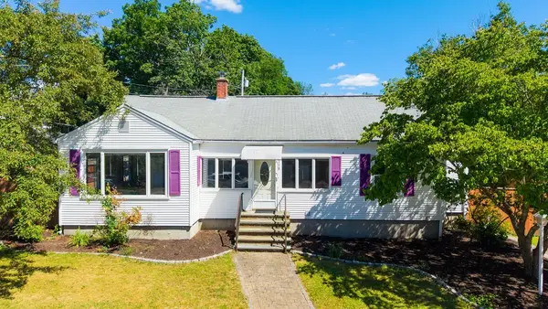 118 Summit Avenue, West Warwick, RI 02893