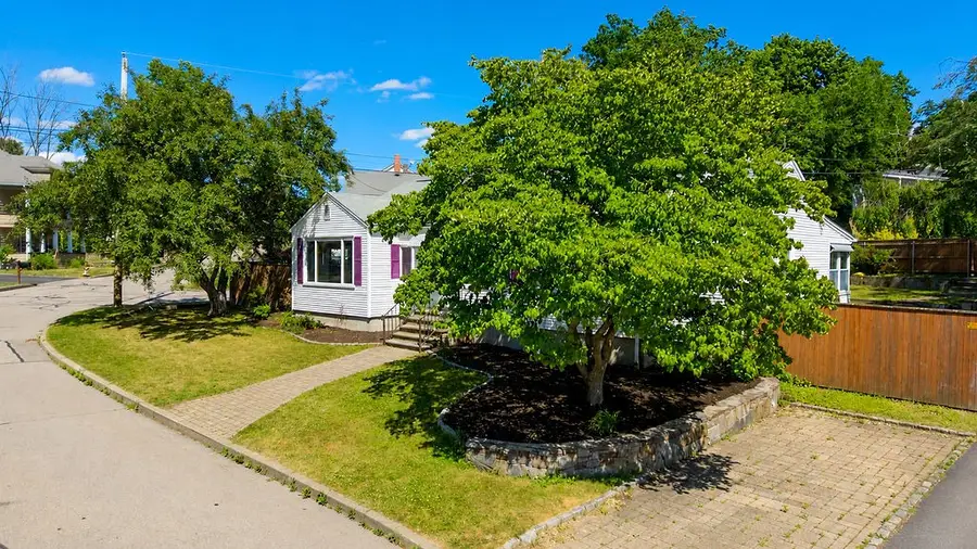 118 Summit Avenue, West Warwick, RI 02893 - #3