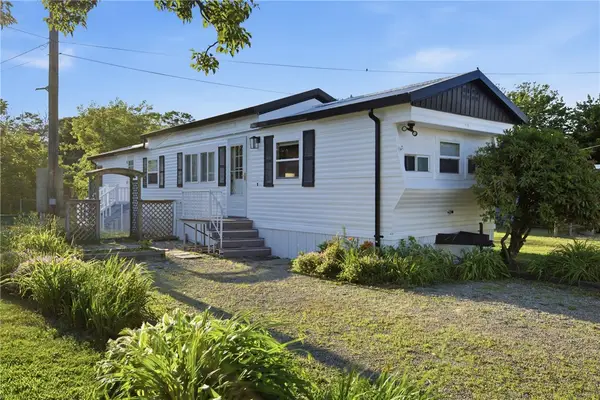 48 Mason Avenue, Portsmouth, RI 02871
