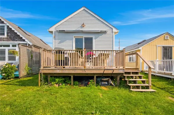 64 Burnside Avenue, Narragansett, RI 02882