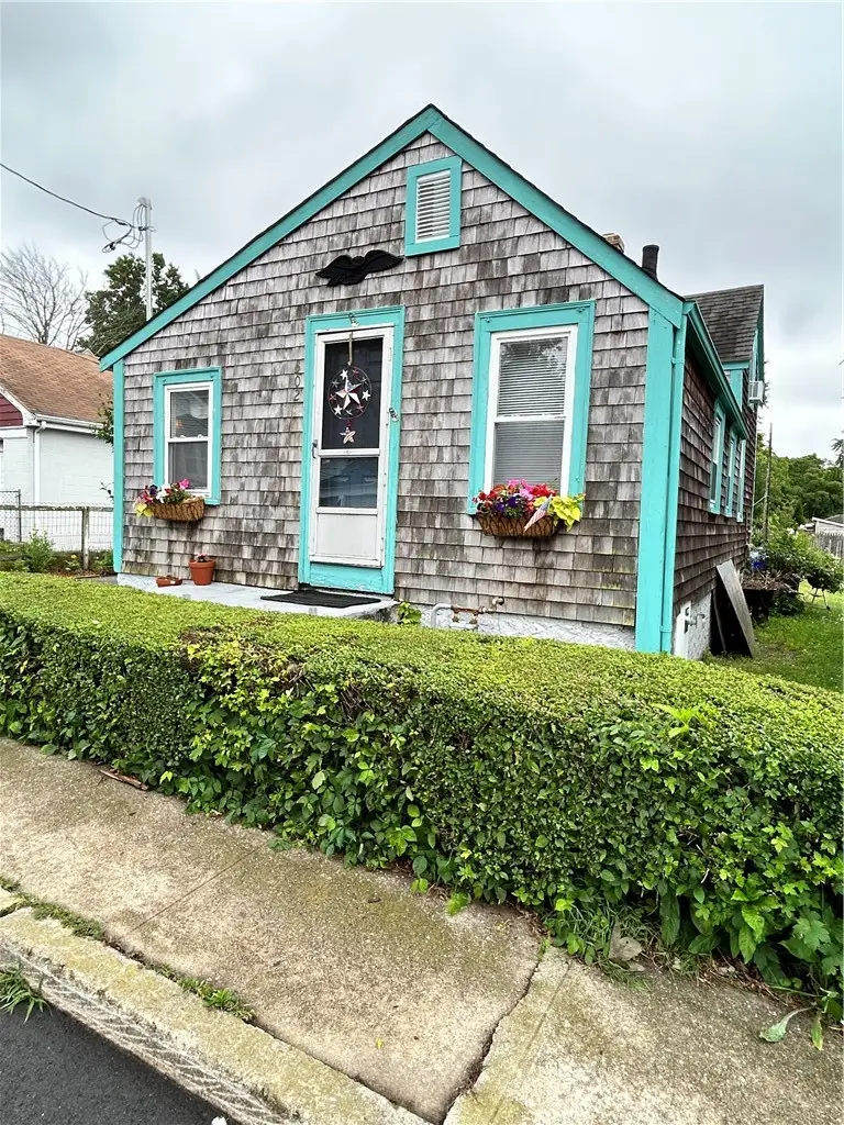 302 State Street, Bristol, RI 02809 - #2