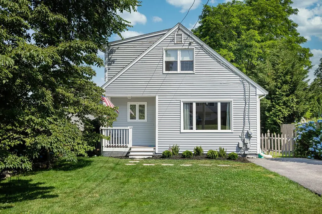 12 Ellen Street, Bristol, RI 02809 - #1