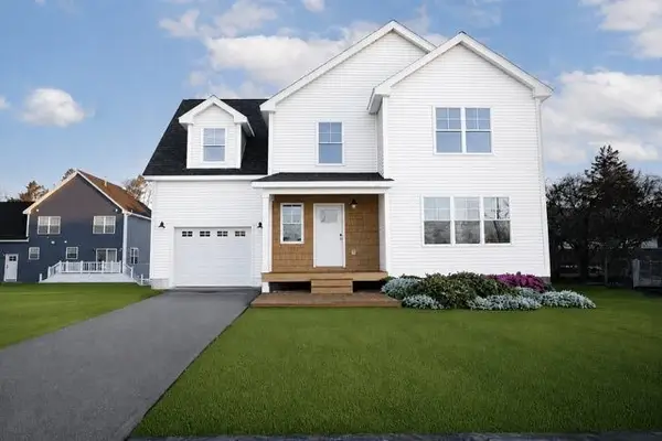 30 Recess Lane, Warwick, RI 02889