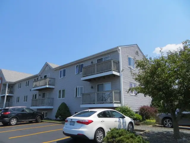728 Beverage Hill Avenue #26, Pawtucket, RI 02861 - #3