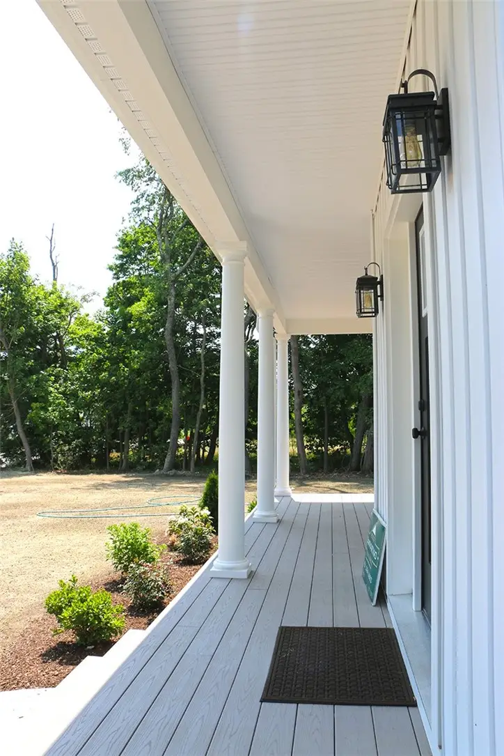 515 School Street, North Kingstown, RI 02852 - #3