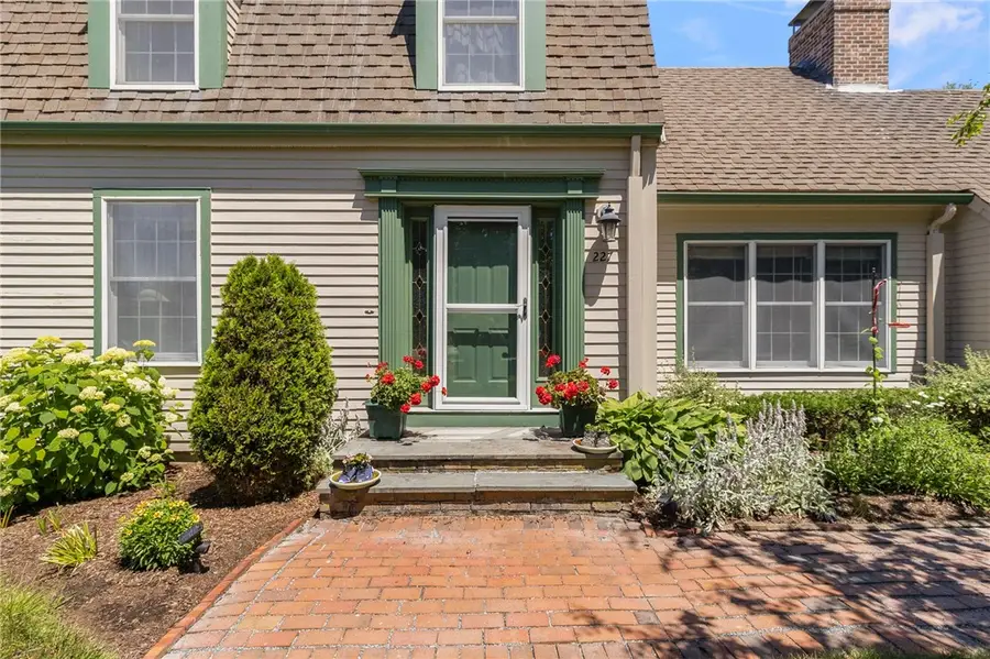 227 Prospect Avenue, Middletown, RI 02842 - #2