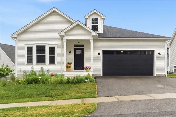 46 Somerset Circle, North Kingstown, RI 02852