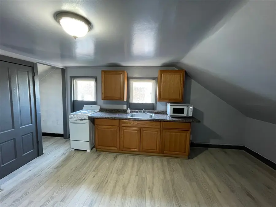 2 Young Avenue, Providence, RI 02908 - #2