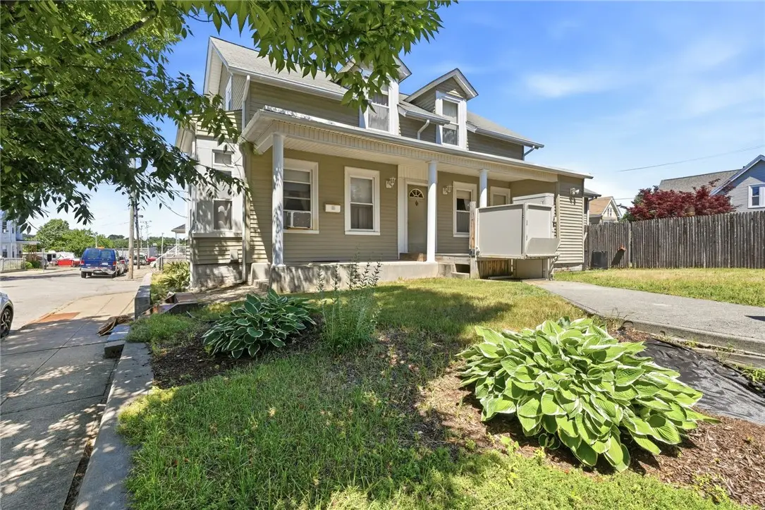 35 Woodlawn Avenue, Pawtucket, RI 02860 - #1