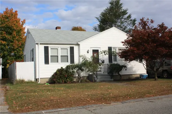 83 Vincent Avenue, North Providence, RI 02904