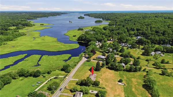 25 Westport Harbor Road, Little Compton, RI 02837