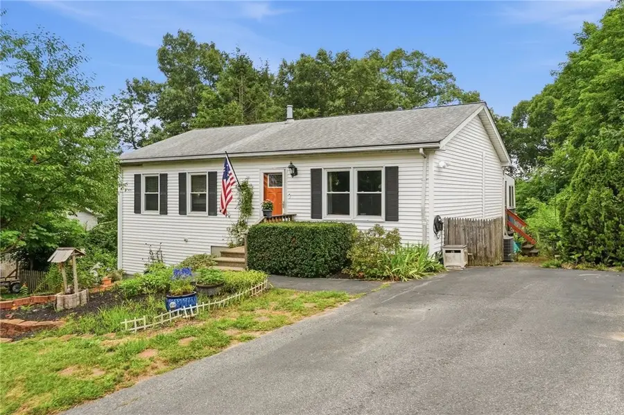 37 Crestwood Drive, West Warwick, RI 02893 - #3