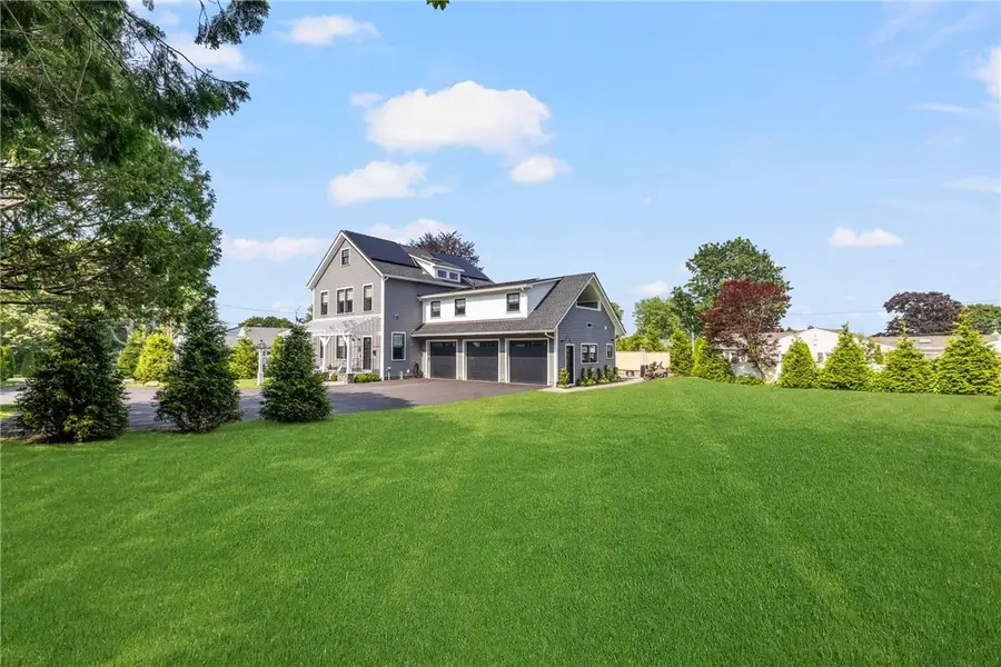 3 Oak Street, Middletown, RI 02842 - #3