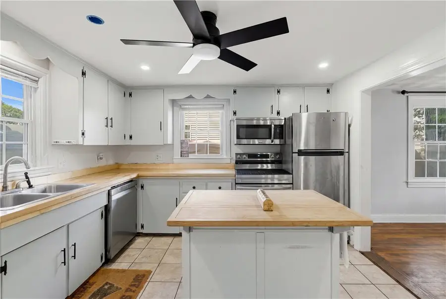 1349 W Shore Road, Warwick, RI 02889 - #3