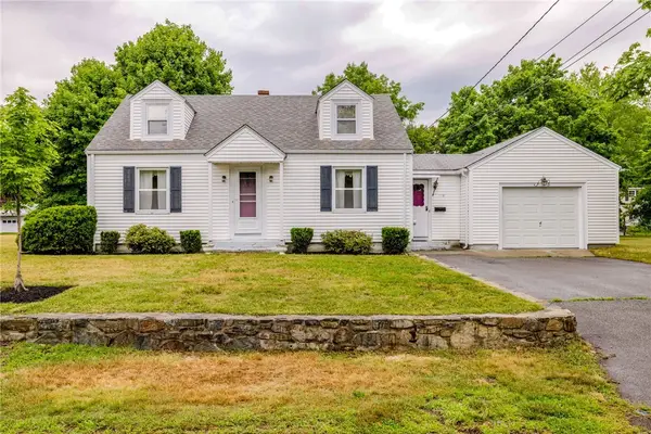 118 Foote Street, Barrington, RI 02806