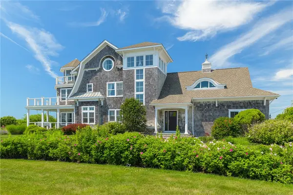37 Coast Guard Avenue, South Kingstown, RI 02879