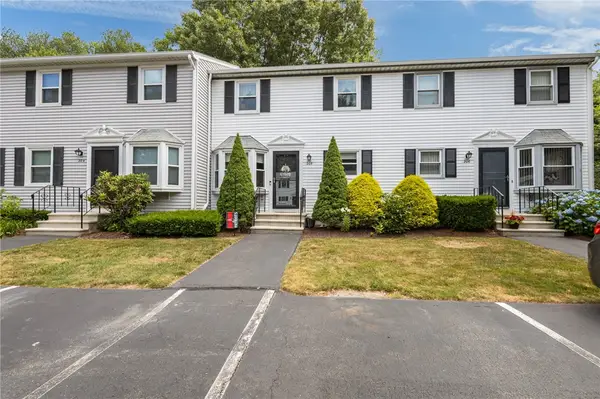 205 Woodhaven Court, Cranston, RI 02920