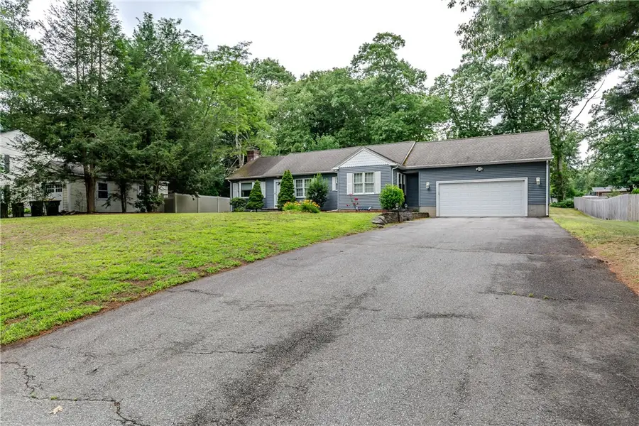 11 Maplecrest Drive, Greenville, RI 02828 - #2