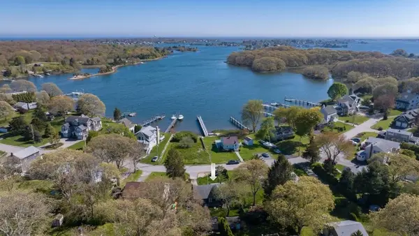 43 Flintstone Road, Narragansett, RI 02882